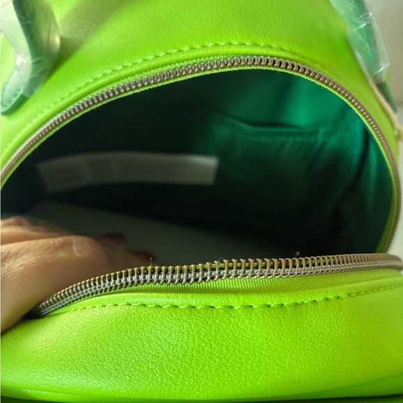 Loungefly Rapunzel frog mini backpack - Picture 7 of 7